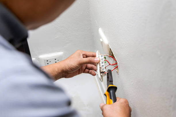 Best 24-Hour Electrician  in Castle Rock, CO